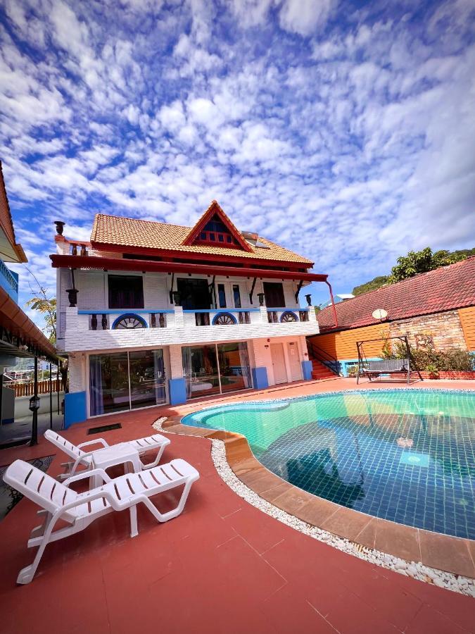 Baankasemsuk Resort 般咔 深宿 Patong Exterior photo