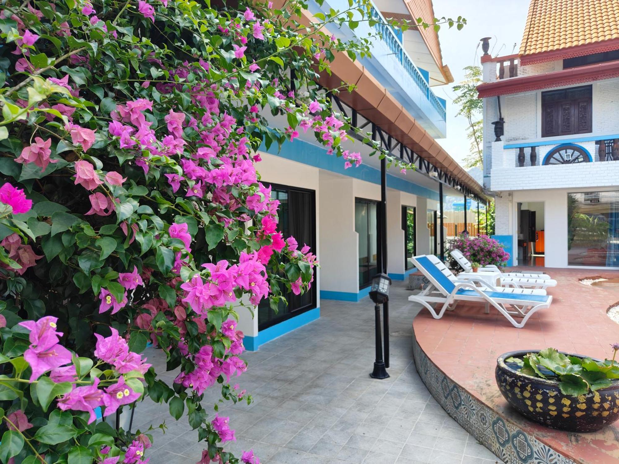 Baankasemsuk Resort 般咔 深宿 Patong Exterior photo
