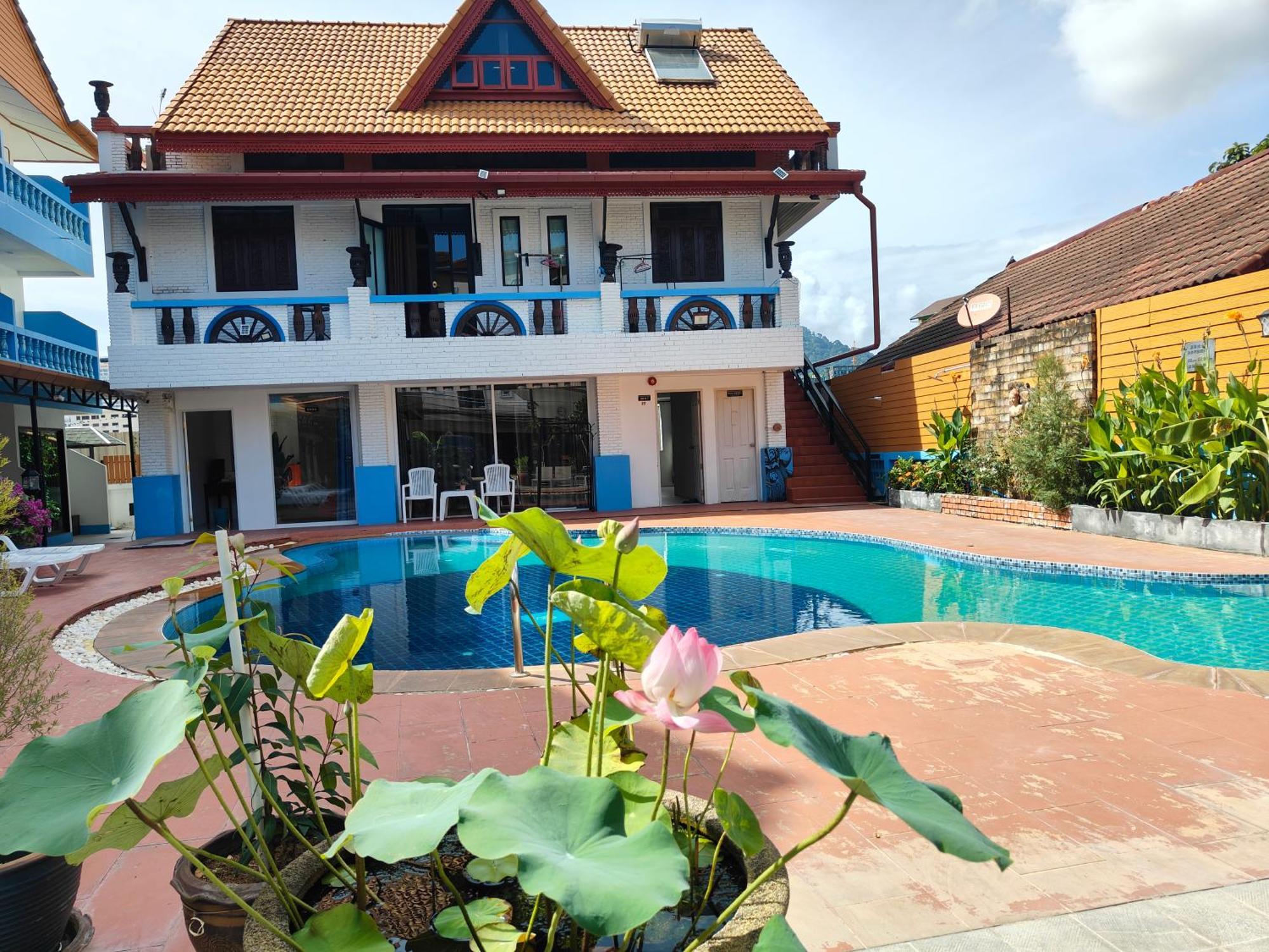 Baankasemsuk Resort 般咔 深宿 Patong Exterior photo