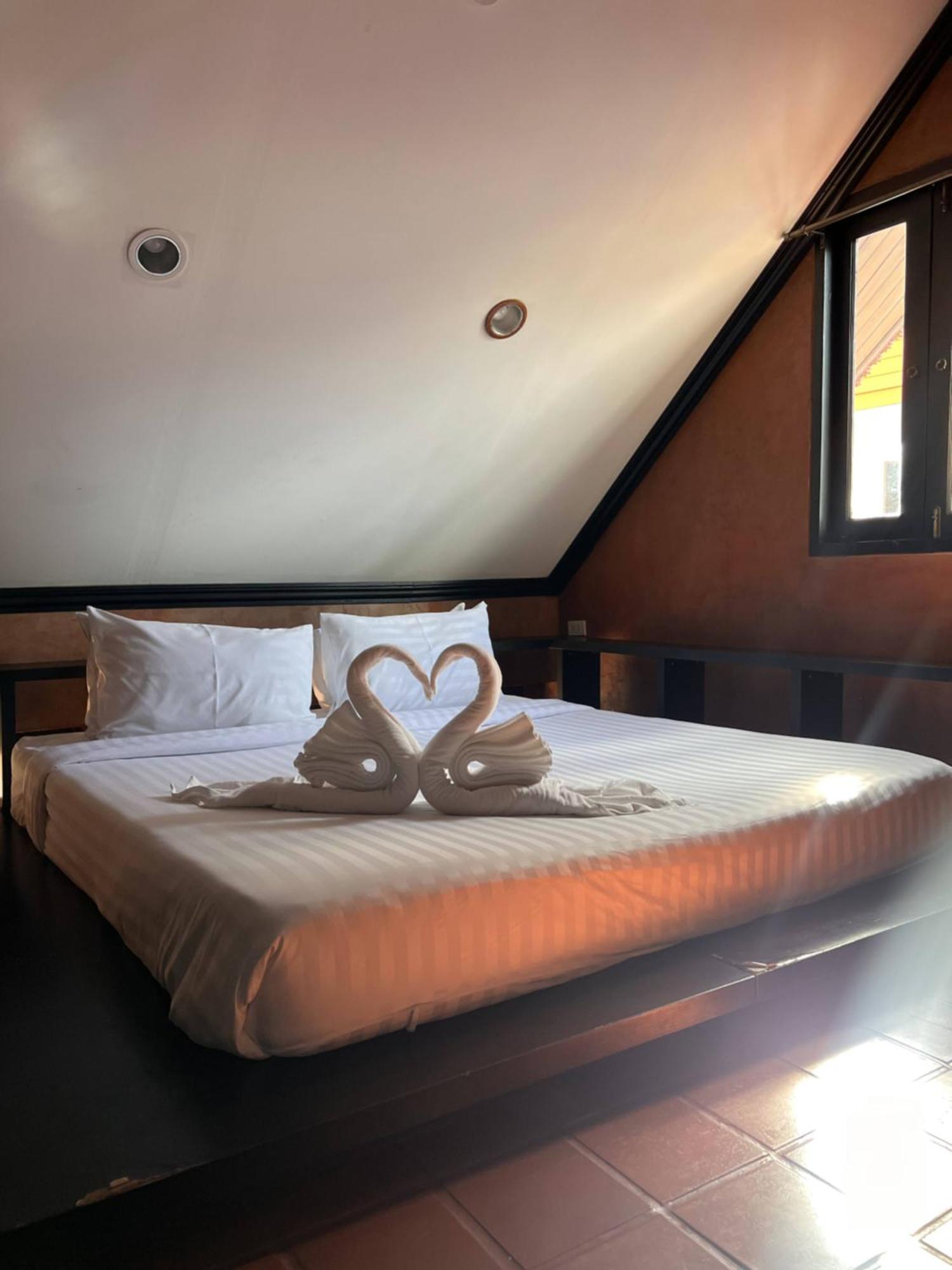 Baankasemsuk Resort 般咔 深宿 Patong Exterior photo